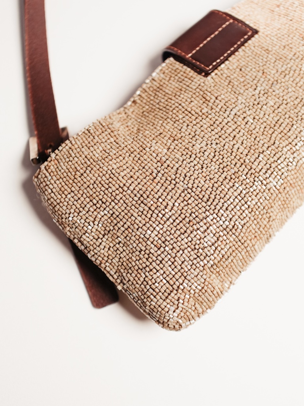 Vintage Fendi Beige Beaded Baguette Bag - Picture 4 of 7